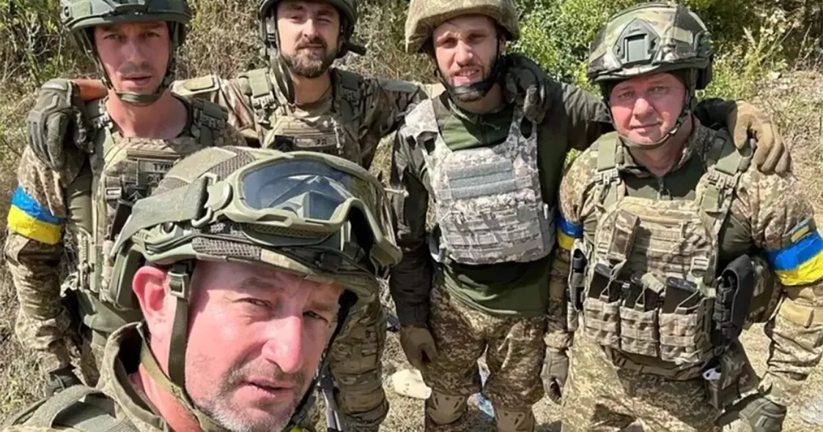 Головна світлина новини на сайті Gromada Group «Набили купу гуль на польових дорогах довкруг Липців» — Сергій Жадан на порталі Gromada Group