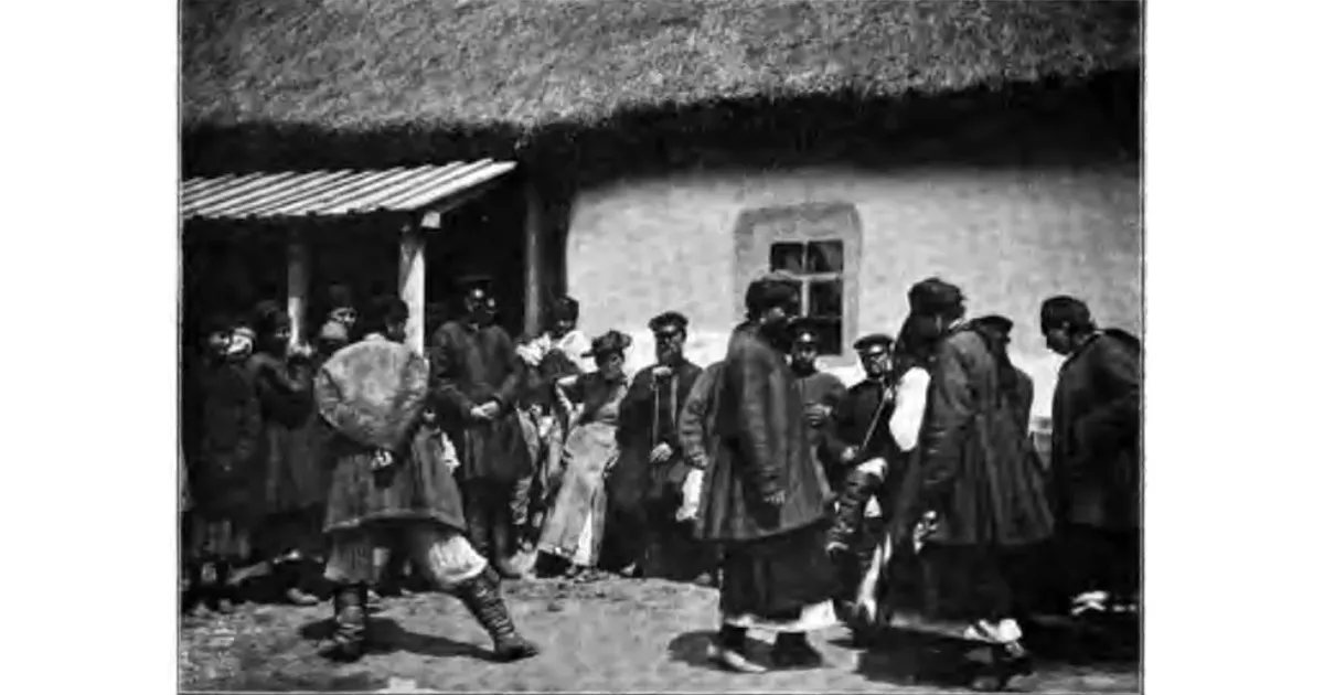 Українська недільна гулянка (кінець ХІХ — початок ХХ століття)
ЛИПЦІ Gromada Group продовжує публікувати фрагменти спогадів уродженця села Липці Івана Піддубного з книги «Слідами життя» (Вінніпег, 1969 рік). У першому розділі спогадів під назвою «Під батьківською стріхою» йдеться про дитинство Івана Піддубного, яке пройшло у слободі Липці наприкінці ХІХ — на початку ХХ століття.