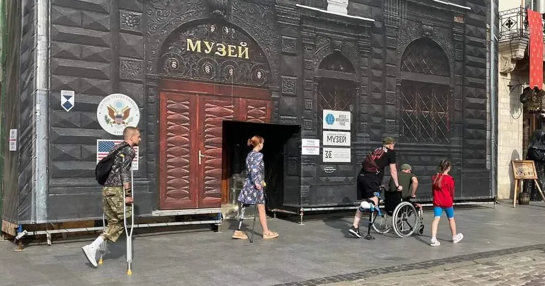 Фото кінорежисера Віталія Манського Ми стали поколінням війни. Хочемо ми цього чи ні. Жодний присмак перемоги не зможе забути, стерти, викинути пережите. Війна залишиться з нами вже до кінця нашого життя.
