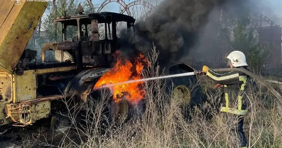 Головна світлина новини на сайті Gromada Group Пожежу у Черкаських Тишках і Липцях під загрозою повторних обстрілів гасили рятувальники на порталі Gromada Group