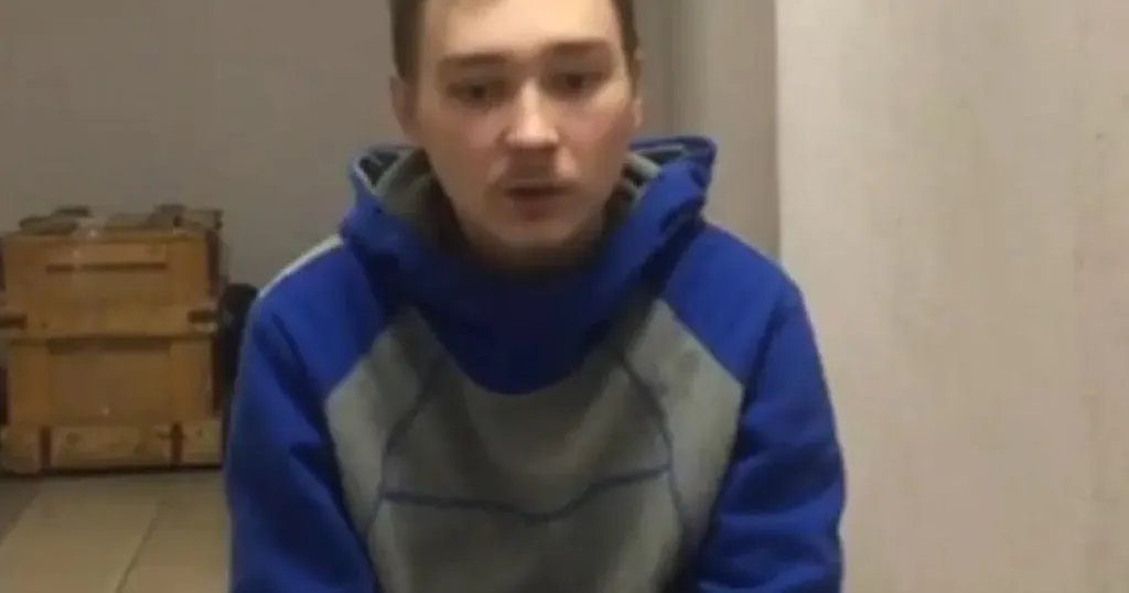 Подивіться на обличчя цього хлопчика. Хто він? Школяр-старшокласник? Студент-першокурсник? Чийсь син, брат, онук. Чийсь коханий або й чоловік, чи вже навіть і батько. Навіщо з ним зробили те, чого робити не можна?