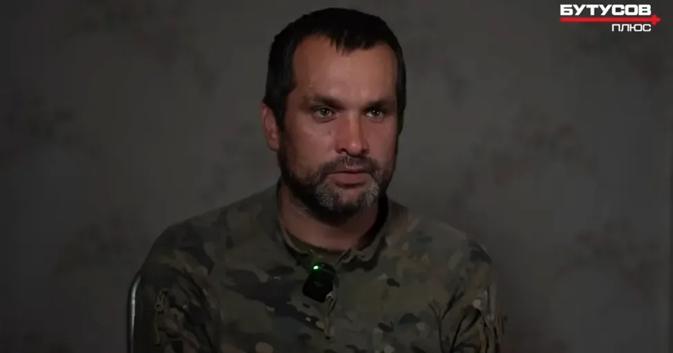 Скриншот з відео «Автомат не дали, сказали найти самому»: розповідь російського полонений в районі Липців на порталі Gromada Group