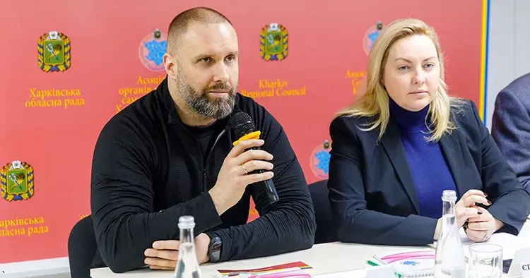 Фото: Харківська обласна військова адміністрація Розробляти проєкти відбудови пріоритетних об’єктів та концепції відновлення постраждалих внаслідок російської збройної агресії населених пунктів закликав голів громад області начальник Харківської ОВА Олег Синєгубов.