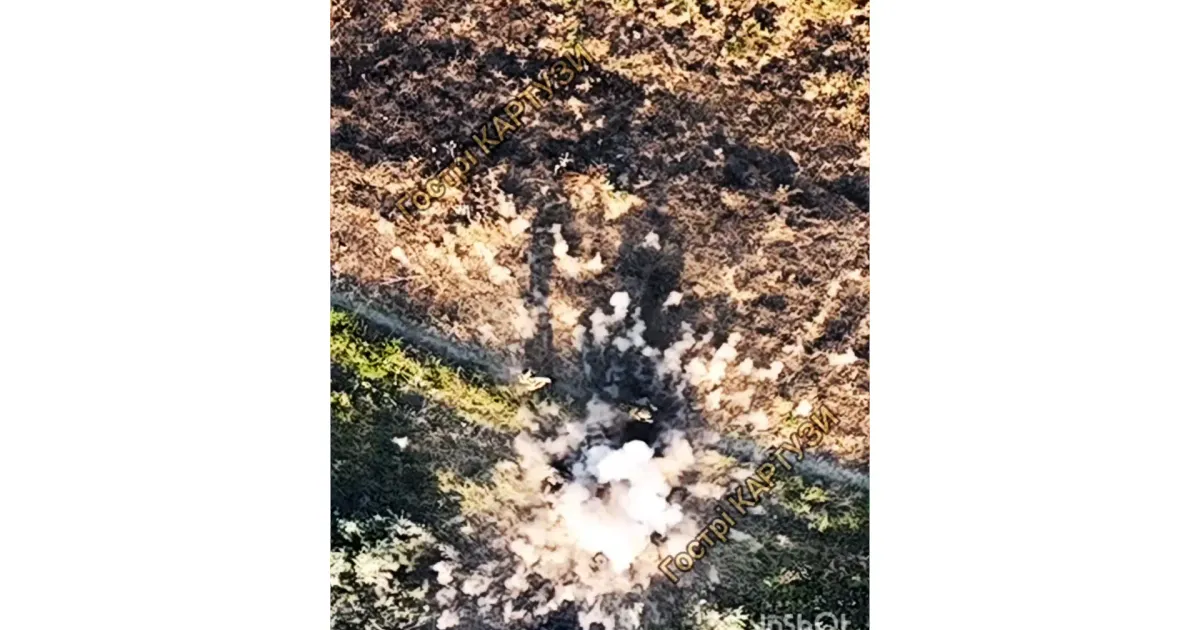 Скриншот з відео На «дорозі смерті» до Глибокого «Гострі картузи» продовжують безжально нищити окупантів на порталі Gromada Group