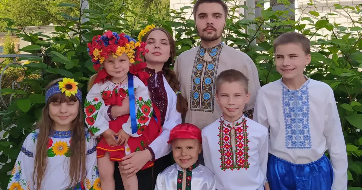 Указом Президента України почесне звання «Мати-героїня» присвоєно матері семи дітей ГАФИЧ Марині Миколаївні, мешканці села Борщова Липецької сільської територіальної громади.