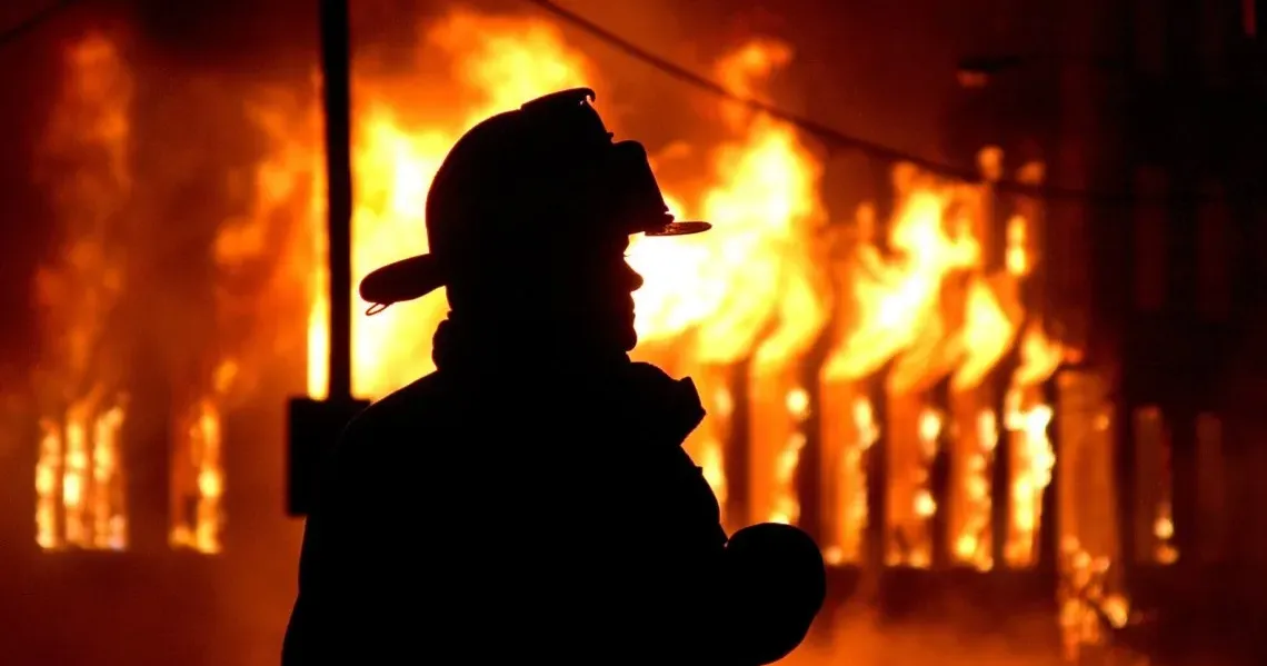 Фото ілюстративне Внаслідок обстрілу Липців за 21 лютого палали 3 будинки, 2 сараї, гараж і автомобіль на порталі Gromada Group
