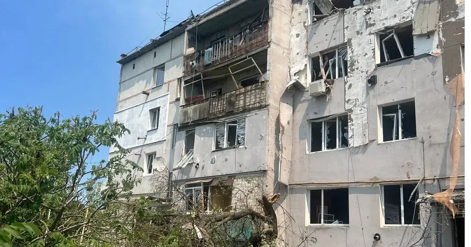 Фото з соціальних мереж Липецької громади Знищений ворожими КАБами район чотириповерхівок у Липцях (фото) на порталі Gromada Group