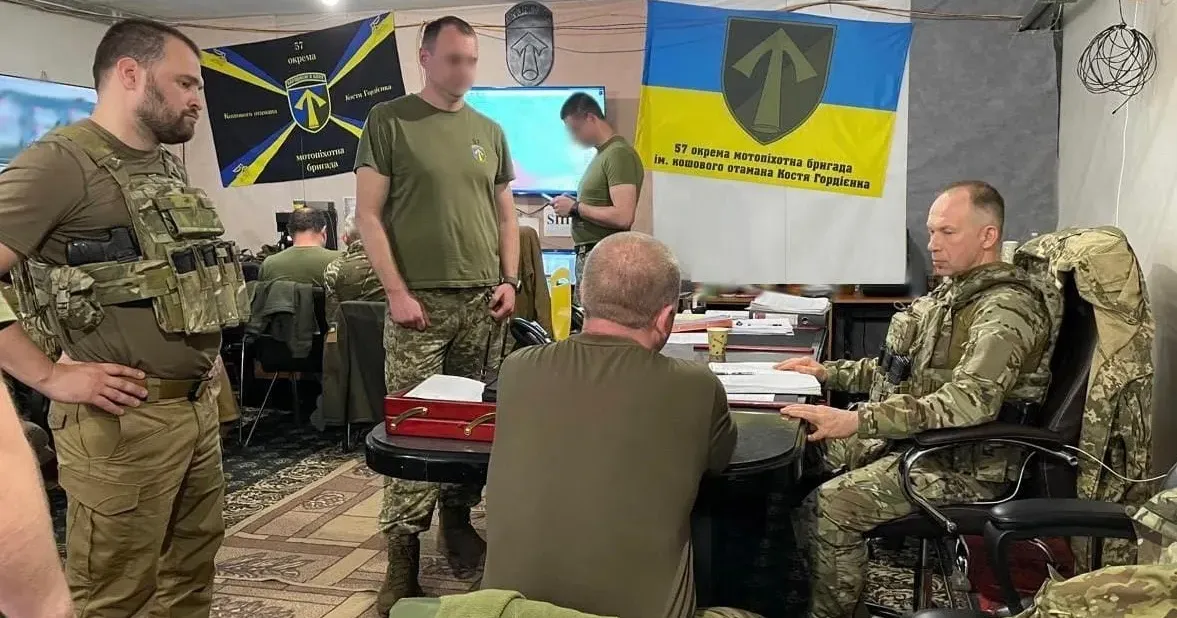 Фото: Головнокомандувач ЗС України (facebook) Резервів ворога недостатньо для повномасштабного наступу і прориву нашої оборони — Головком Сирський на порталі Gromada Group
